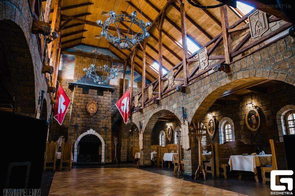 Норіс Hotel Migovo Luaran gambar