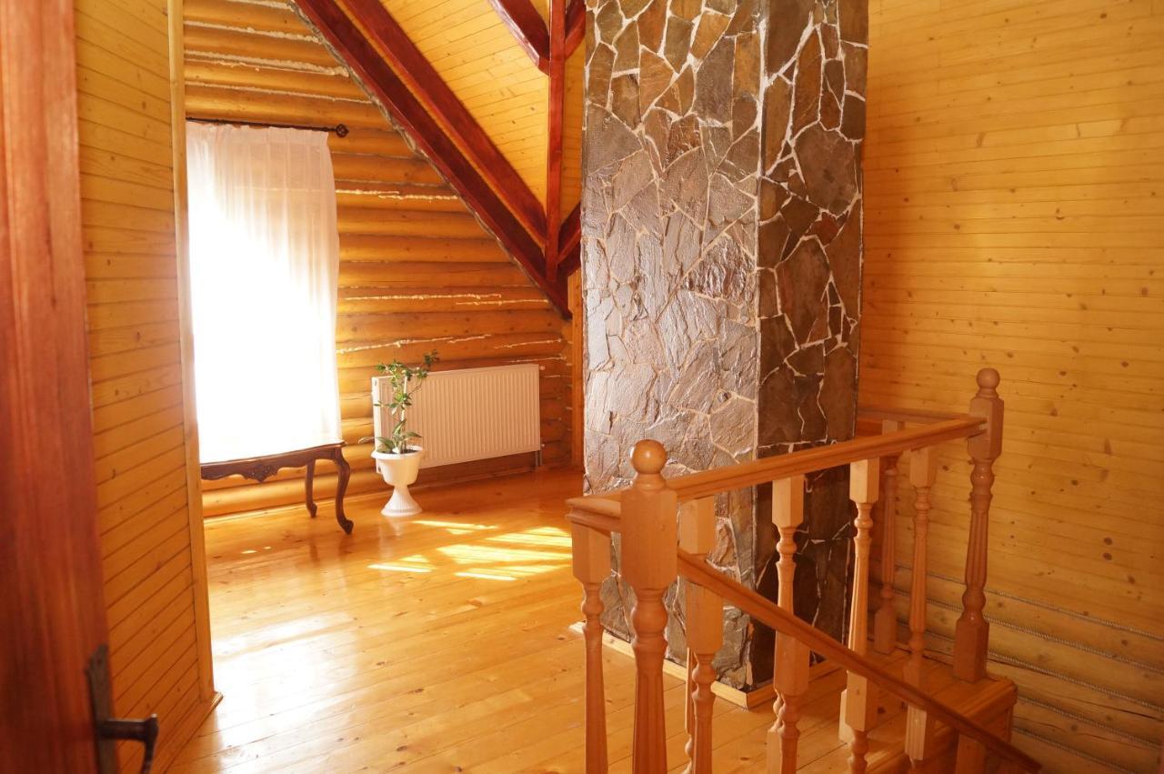 Норіс Hotel Migovo Luaran gambar