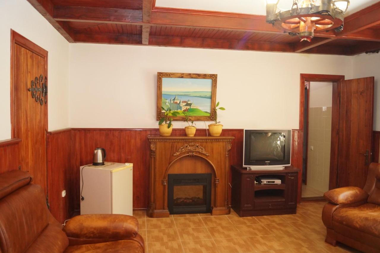 Норіс Hotel Migovo Luaran gambar